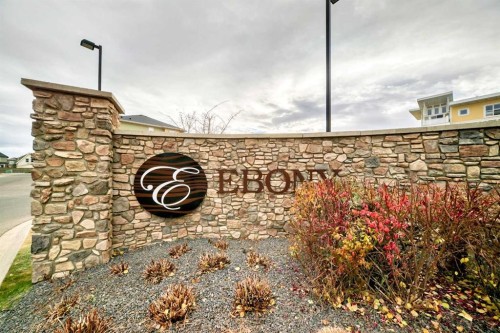 415-402 Marquis Lane Se, Calgary, AB - Outdoor