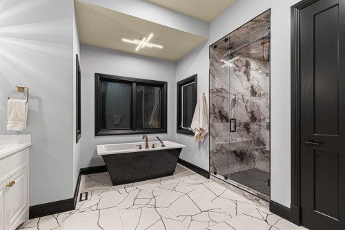 14 Pinehurst Drive, Heritage Pointe, AB - Indoor Photo Showing Bathroom