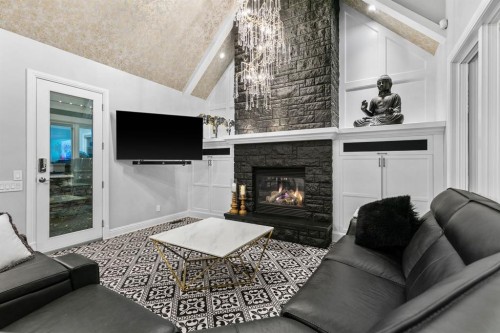 14 Pinehurst Drive, Heritage Pointe, AB - Indoor Photo Showing Living Room With Fireplace