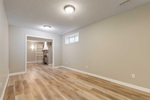 1880 Thornbird Road Se, Airdrie, AB - Indoor Photo Showing Other Room