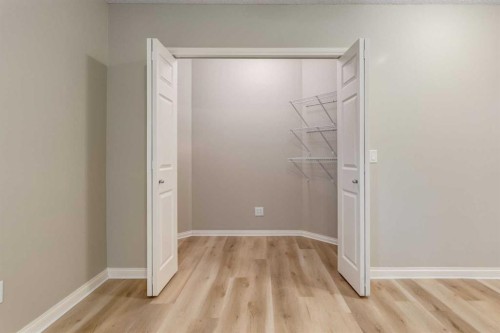 1880 Thornbird Road Se, Airdrie, AB - Indoor Photo Showing Other Room