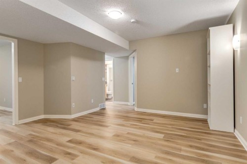 1880 Thornbird Road Se, Airdrie, AB - Indoor Photo Showing Other Room