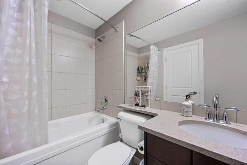 1708-211 13 Avenue Se, Calgary, AB - Indoor Photo Showing Bathroom