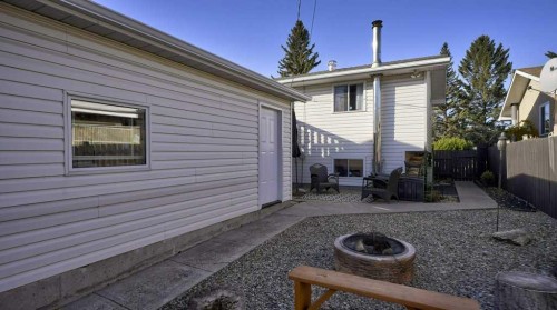 232 Penbrooke Way Se, Calgary, AB - Outdoor With Exterior