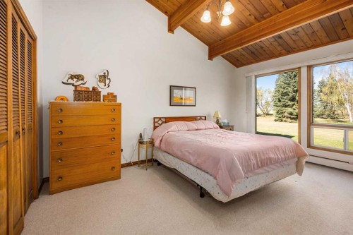 27403 Township Road 292, Rural Mountain View County, AB - Indoor Photo Showing Bedroom