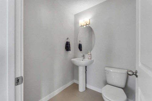 342 Canals Crossing Sw, Airdrie, AB - Indoor Photo Showing Bathroom