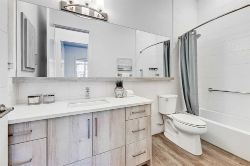 112-24 Mahogany Path Se, Calgary, AB - Indoor Photo Showing Bathroom
