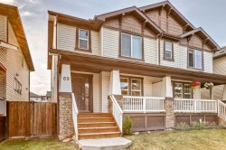69 Skyview Point Green NE Calgary, AB T3N 0G5