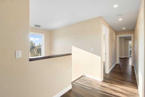 100 Lakeside View, Strathmore, AB - Indoor Photo Showing Other Room