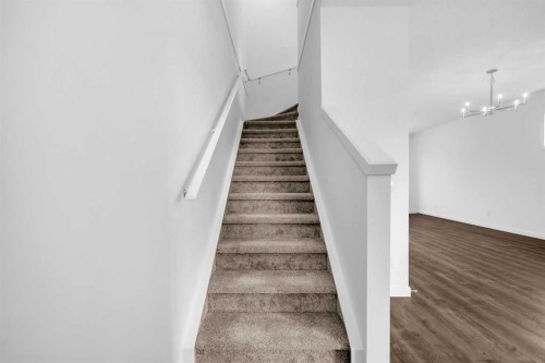 101-25 Evanscrest Mews Nw, Calgary, AB - Indoor Photo Showing Other Room