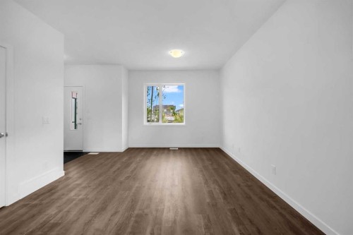 101-25 Evanscrest Mews Nw, Calgary, AB - Indoor Photo Showing Other Room