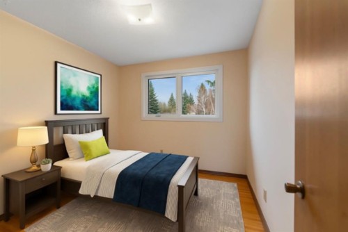 5339 Brisebois Drive Nw, Calgary, AB - Indoor Photo Showing Bedroom
