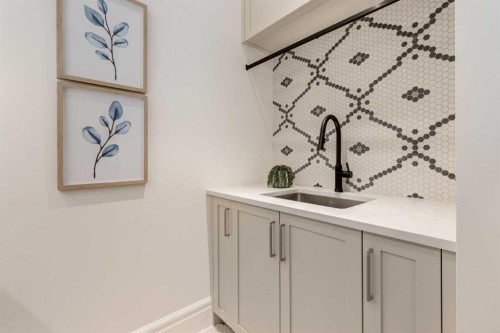 412 40 Avenue Sw, Calgary, AB -  Photo Showing Other Room