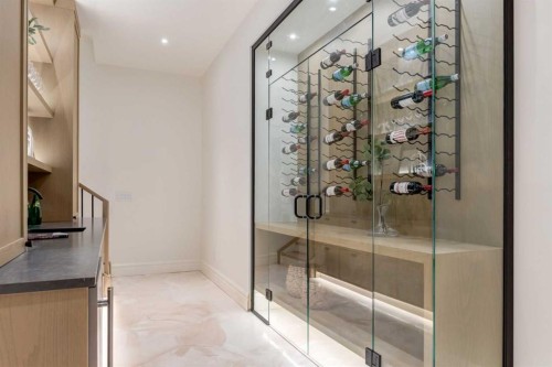 412 40 Avenue Sw, Calgary, AB - Indoor