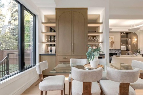 412 40 Avenue Sw, Calgary, AB - Indoor Photo Showing Dining Room