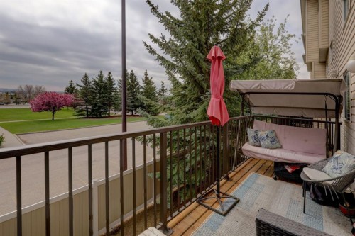 82 Country Hills Cove Nw, Calgary, AB - Outdoor