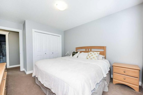67 Auburn Sound Manor Se, Calgary, AB - Indoor Photo Showing Bedroom
