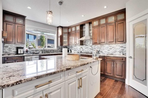 172 Kinniburgh Way, Chestermere, AB - Indoor Photo Showing Kitchen With Upgraded Kitchen