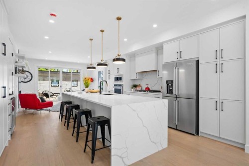 3116 4A Street Nw, Calgary, AB - Indoor Photo Showing Kitchen With Upgraded Kitchen
