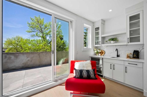 3116 4A Street Nw, Calgary, AB - Indoor