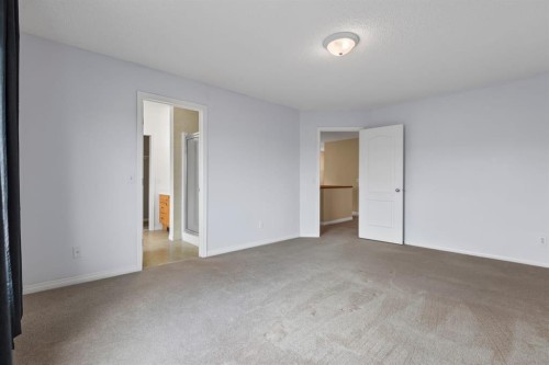 1043 Copperfield Boulevard Se, Calgary, AB - Indoor Photo Showing Other Room