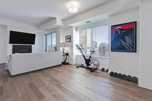 3404-930 6 Avenue Sw, Calgary, AB - Indoor Photo Showing Gym Room
