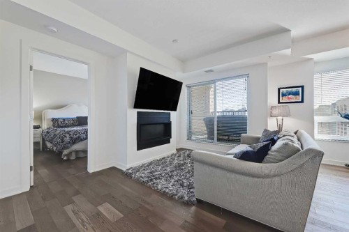 3404-930 6 Avenue Sw, Calgary, AB - Indoor With Fireplace