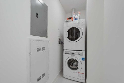 3404-930 6 Avenue Sw, Calgary, AB - Indoor Photo Showing Laundry Room