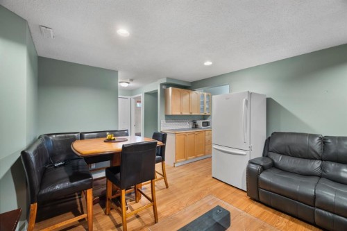 168 Fairways Drive Nw, Airdrie, AB - Indoor