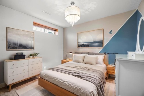 168 Fairways Drive Nw, Airdrie, AB - Indoor Photo Showing Bedroom