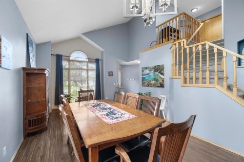 168 Fairways Drive Nw, Airdrie, AB - Indoor Photo Showing Dining Room