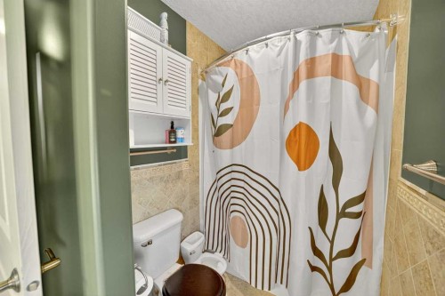 816-800 Carriage Lane Place, Carstairs, AB - Indoor Photo Showing Other Room