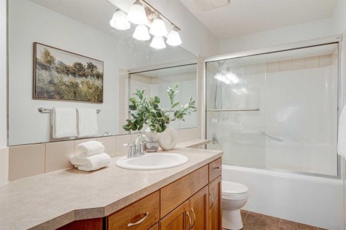 108 Tuscany Estates Close Nw, Calgary, AB - Indoor Photo Showing Bathroom