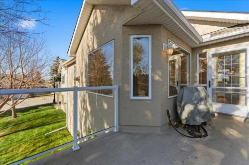 69 Scimitar Point Nw, Calgary, AB - Outdoor
