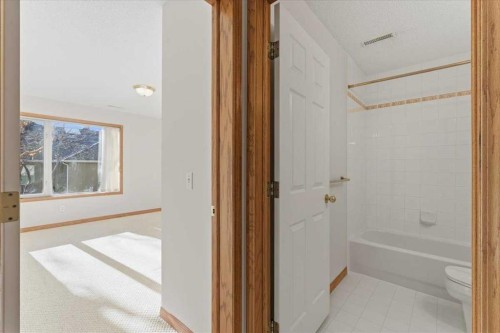 69 Scimitar Point Nw, Calgary, AB - Indoor Photo Showing Other Room