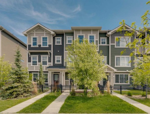 140 Sundown Road  Cochrane, AB T4C 2M5