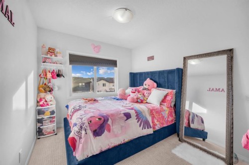 533 Savanna Boulevard Ne, Calgary, AB - Indoor Photo Showing Bedroom