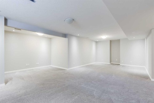 208 Fairways Bay Nw, Airdrie, AB - Indoor Photo Showing Other Room