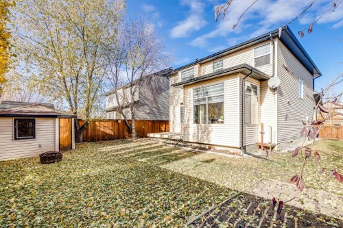 208 Fairways Bay Nw, Airdrie, AB - Outdoor