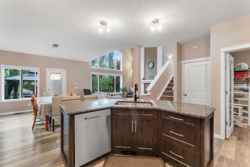 405 Kincora Drive Nw, Calgary, AB - Indoor Photo Showing Kitchen