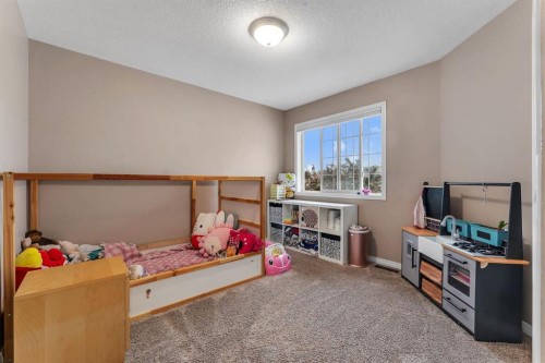 405 Kincora Drive Nw, Calgary, AB - Indoor Photo Showing Bedroom