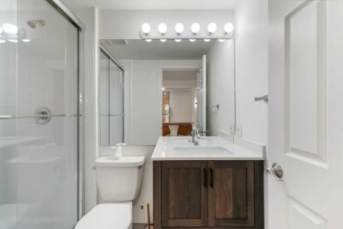 10-210 25 Avenue Sw, Calgary, AB - Indoor Photo Showing Bathroom
