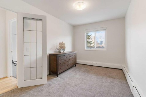10-210 25 Avenue Sw, Calgary, AB - Indoor Photo Showing Other Room