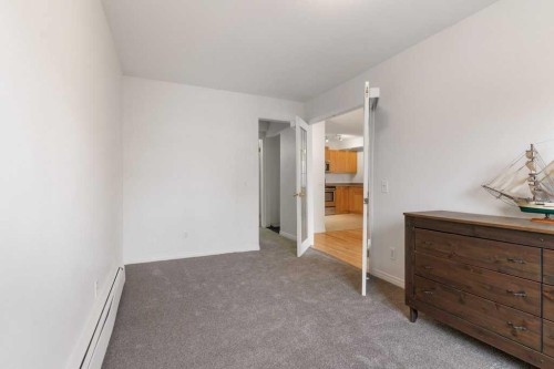 10-210 25 Avenue Sw, Calgary, AB - Indoor