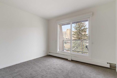 10-210 25 Avenue Sw, Calgary, AB - Indoor Photo Showing Other Room