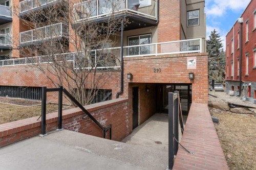 10-210 25 Avenue Sw, Calgary, AB - Outdoor With Balcony With Exterior