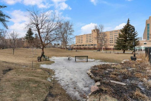 10-210 25 Avenue Sw, Calgary, AB - Outdoor With View