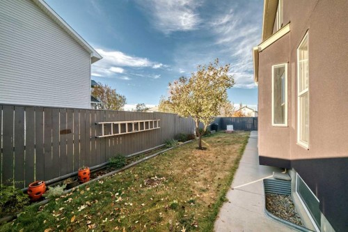40 Martha'S Meadow Place Ne, Calgary, AB - Outdoor With Exterior