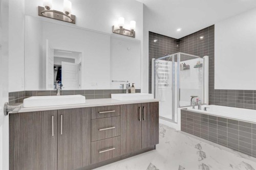 264 Lucas Way Nw, Calgary, AB - Indoor Photo Showing Bathroom