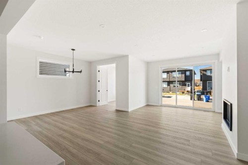 152 Creekstone Circle Sw, Calgary, AB - Indoor